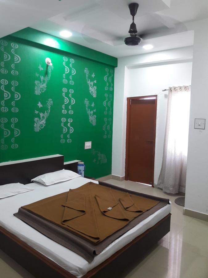 Hotel Sahara Palace Bhuj Bagian luar foto