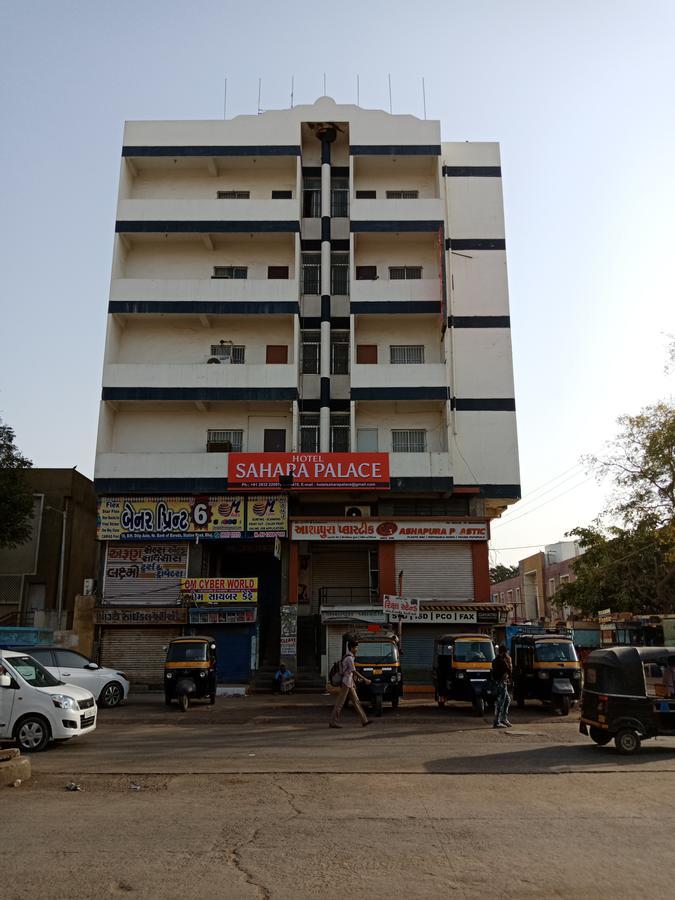 Hotel Sahara Palace Bhuj Bagian luar foto